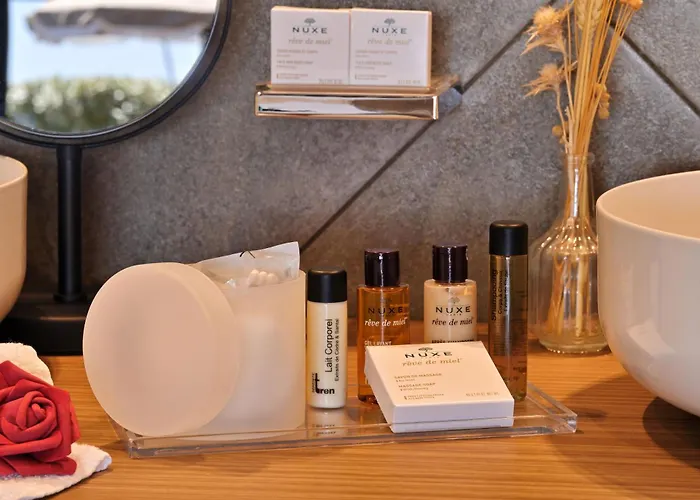 Le Week End Отель 4*