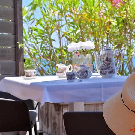 Ξενοδοχείο Le Week End 4*