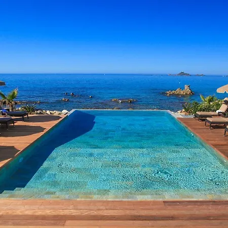 Otel Le Week End 4*