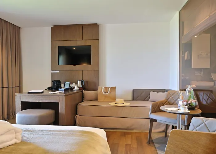 Le Week End Hotel Ajaccio (Corsica)