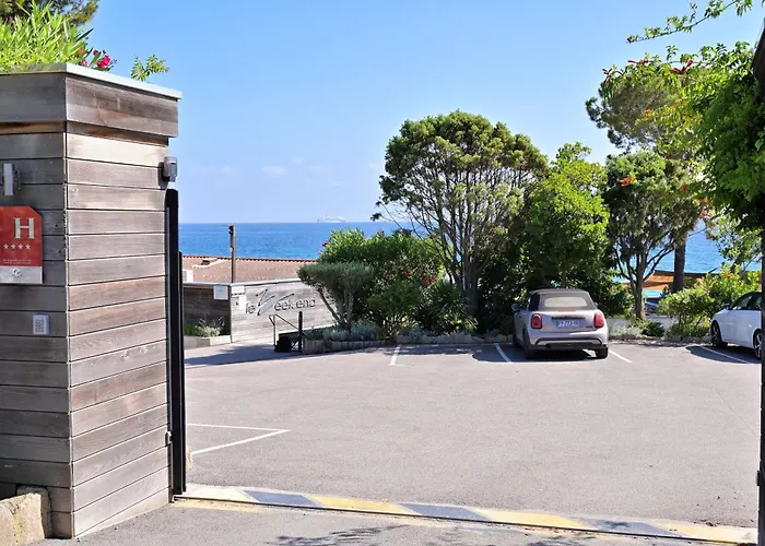 Hotell Le Week End Ajaccio (Corsica)